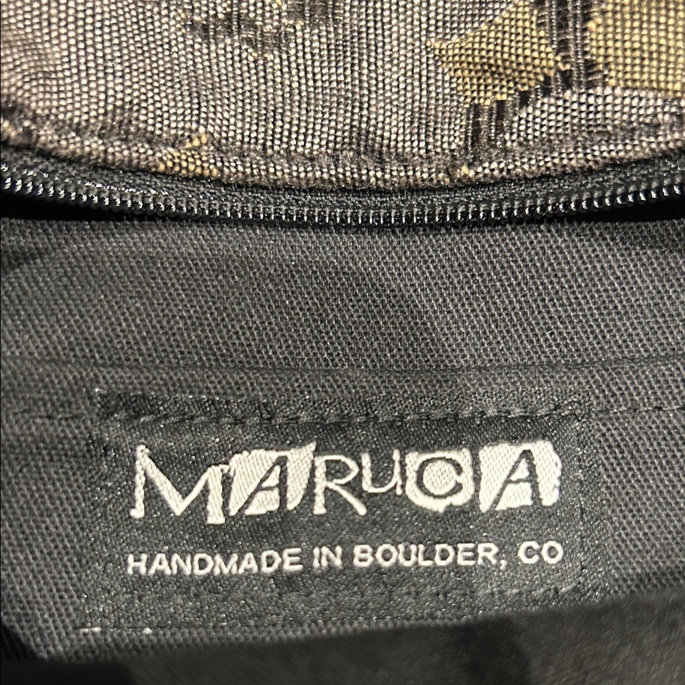 Maruca Shoulder/Crossbody Bag with Coin/Card Case - Picture 8 of 13
